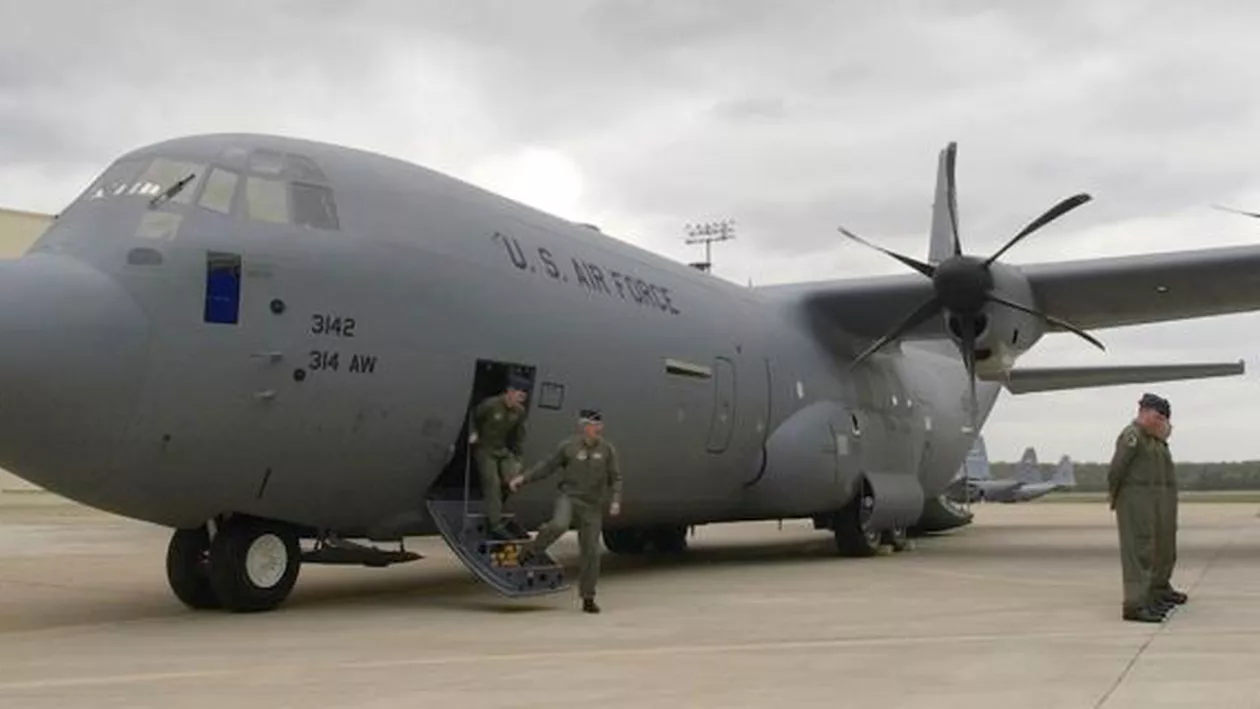 Afganistan: 11 persoane au murit în urma prăbușirii unui avion militar american, pe aerodromul de la Jalalabad
