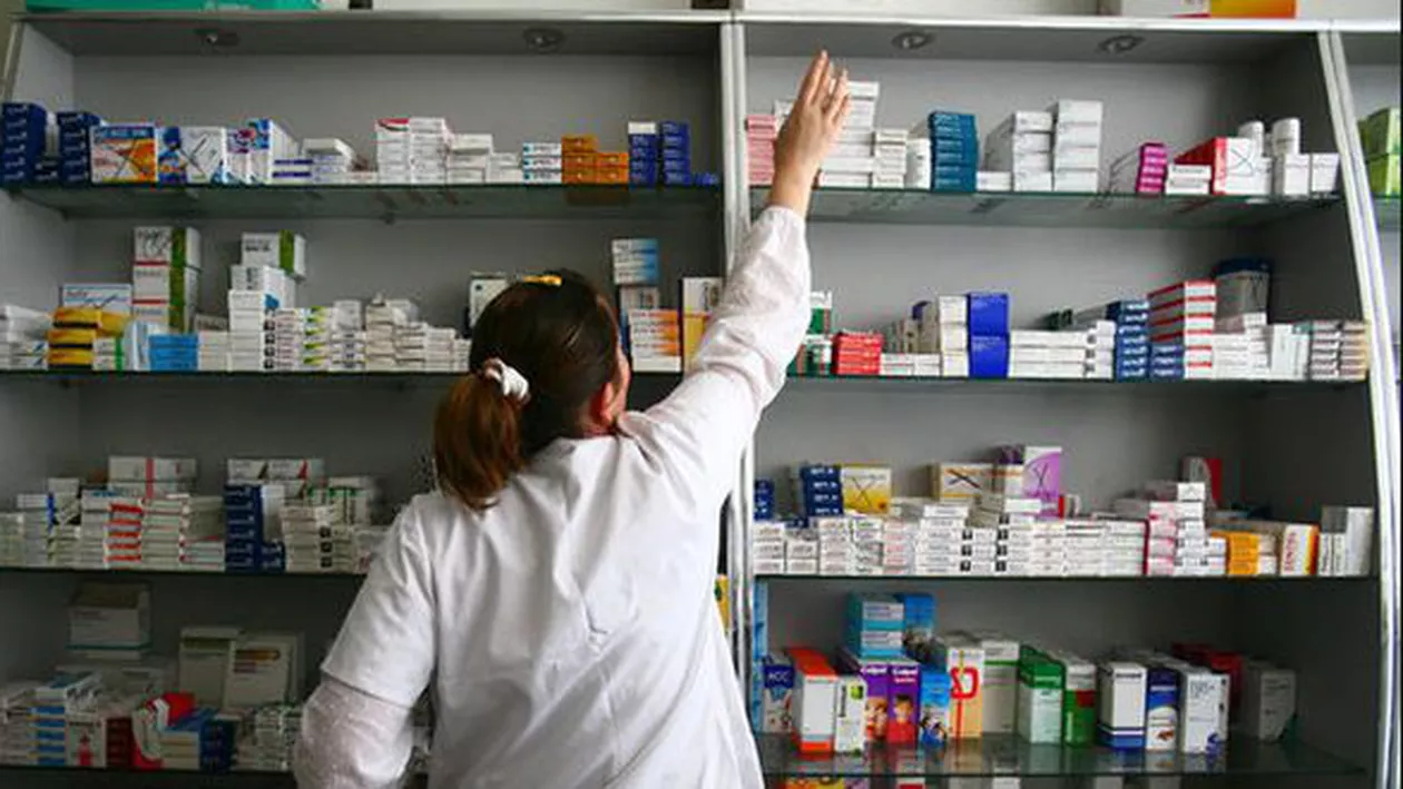 Președintele CNAS vrea să introducă taxa pe serviciul farmaceutic: Pacienţii ar putea găsi toate medicamentele la aceleaşi preţuri în toate farmaciile (VIDEO)