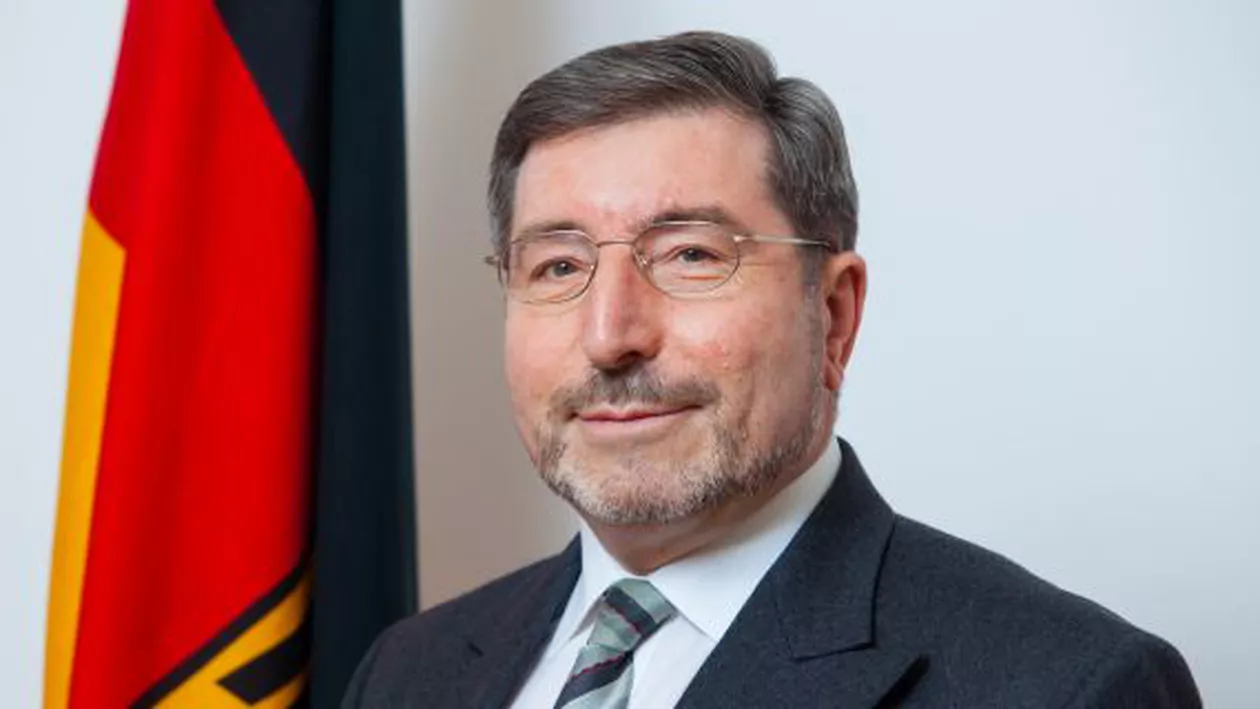 Ambasadorul Germaniei: Românii ar trebui să aștepte rezultatele anchetei de la Volkswagen (VIDEO)