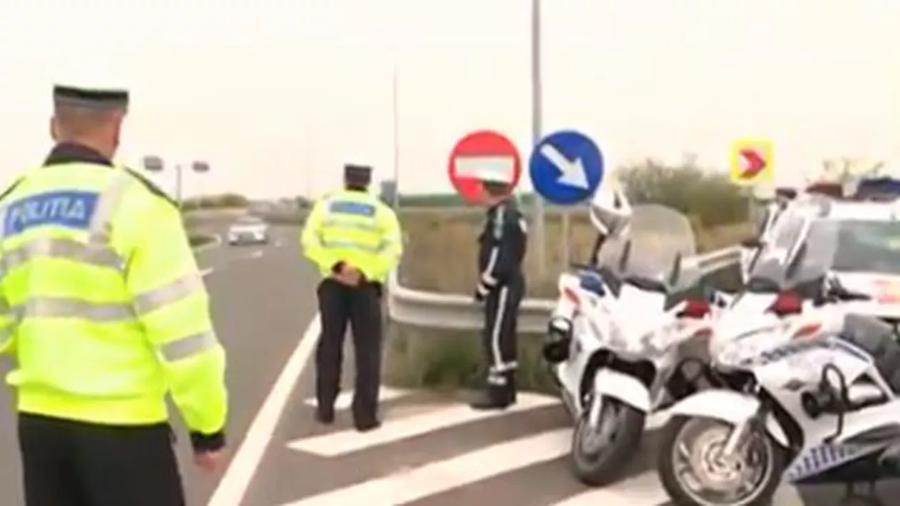 Vitezomanii, luați în vizor pe A3: Polițiștii au amendat 50 de șoferi. Fotbalistul Ciprian Marica şi fostul viceprimar al Capitalei, Dan Darabont, amendaţi pentru că au depășit viteza legală (VIDEO)
