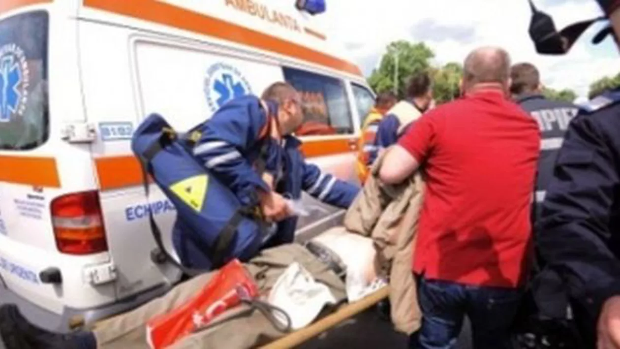 Patru persoane au fost rănite într-un accident rutier în municipiul Piatra Neamț