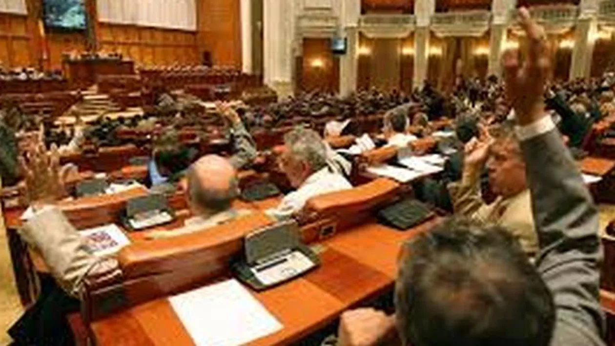 Proiectul de lege care prevede sancționarea miniștrilor Educației, adoptat tacit de Camera Deputaților