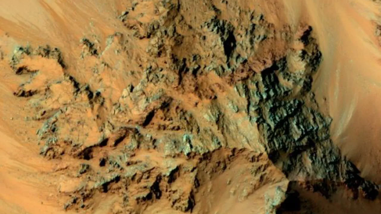 Descoperirea apei pe Marte este “aproape anecdotică”. Astrofizician: Eu nu știu niciun loc de pe Pământ unde să fie apă și să nu existe și viață