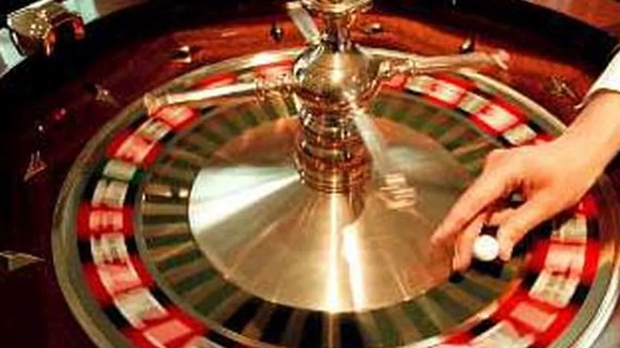 Lupeni: Doi soți au fost găsiți morți în propria casă. Vecinii spun că bărbatul era dependent de jocurile de noroc