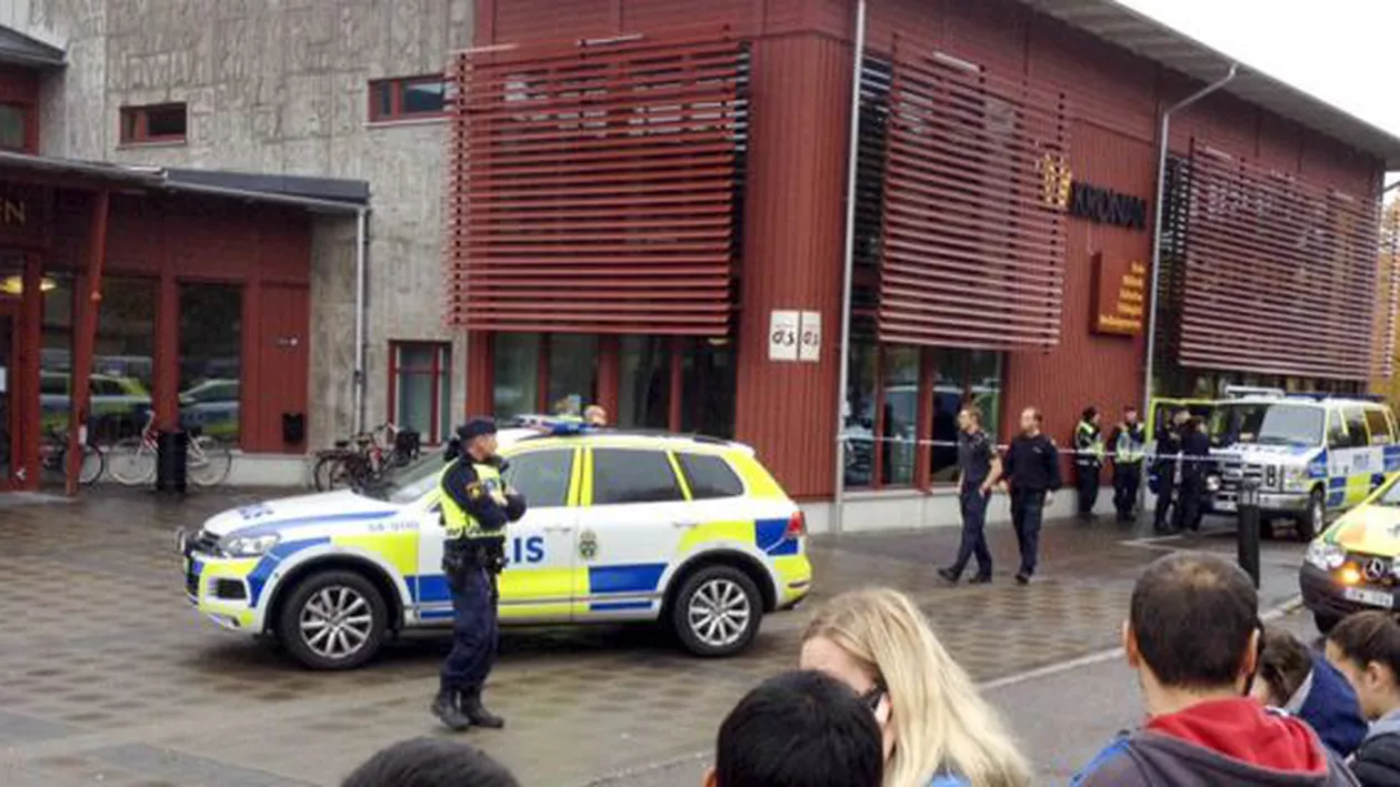 Suedia: Un bărbat înarmat cu o sabie a fost împușcat de poliție într-o școală