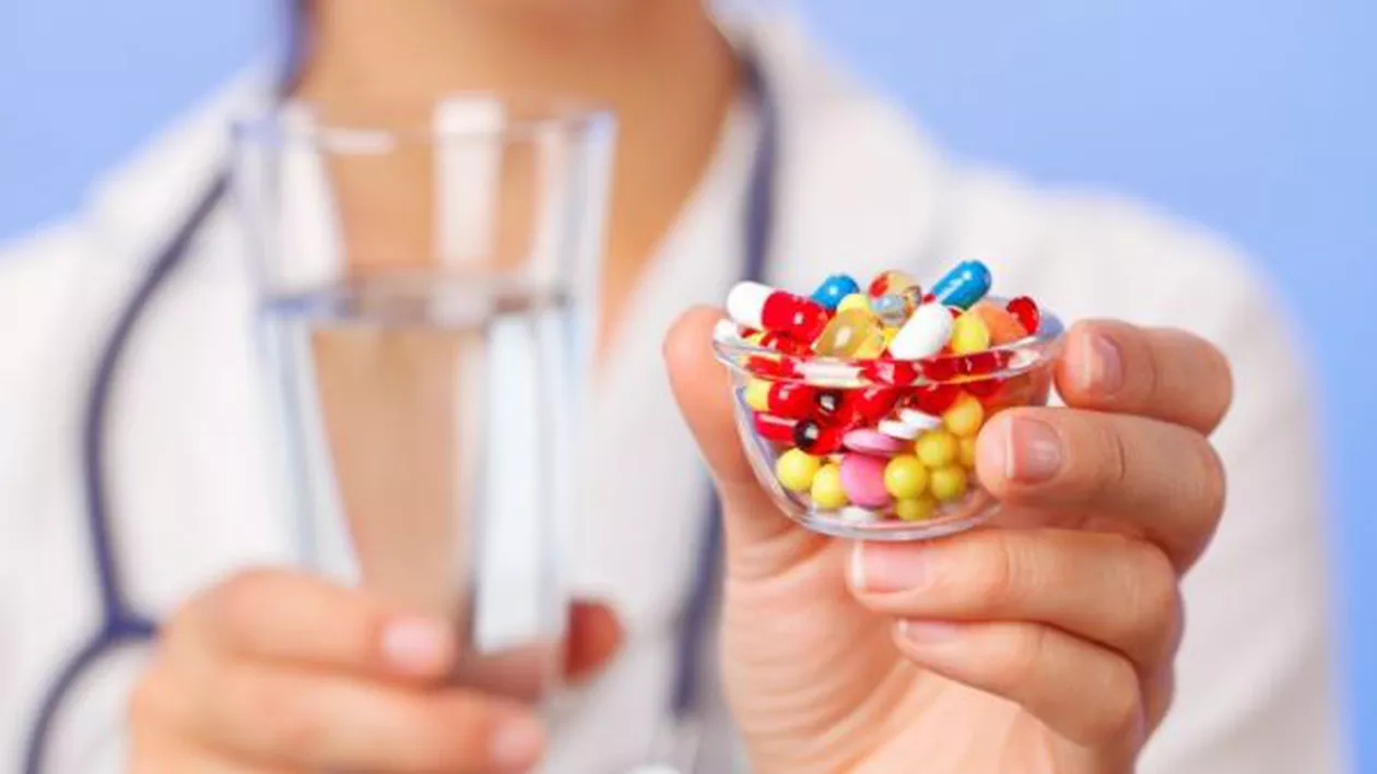 Anunţ îngrijorător pentru bolnavii de hepatită: Unul dintre medicamentele folosite în România, produce leziuni la nivelul ficatului