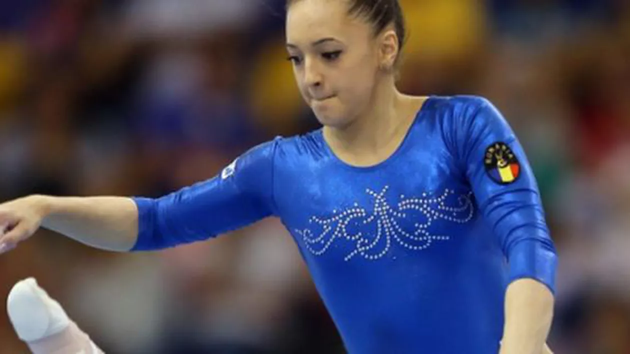 România ar putea rata calificarea directă la JO 2016: Gimnastele au ocupat locul 8, după primele şase subdiviziuni la Campionatul Mondial