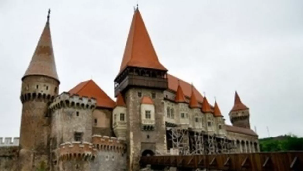 Castelul Corvinilor, readus la înfățișarea din secolul al 15-lea printr-un proiect de reabilitare de 8 milioane de euro