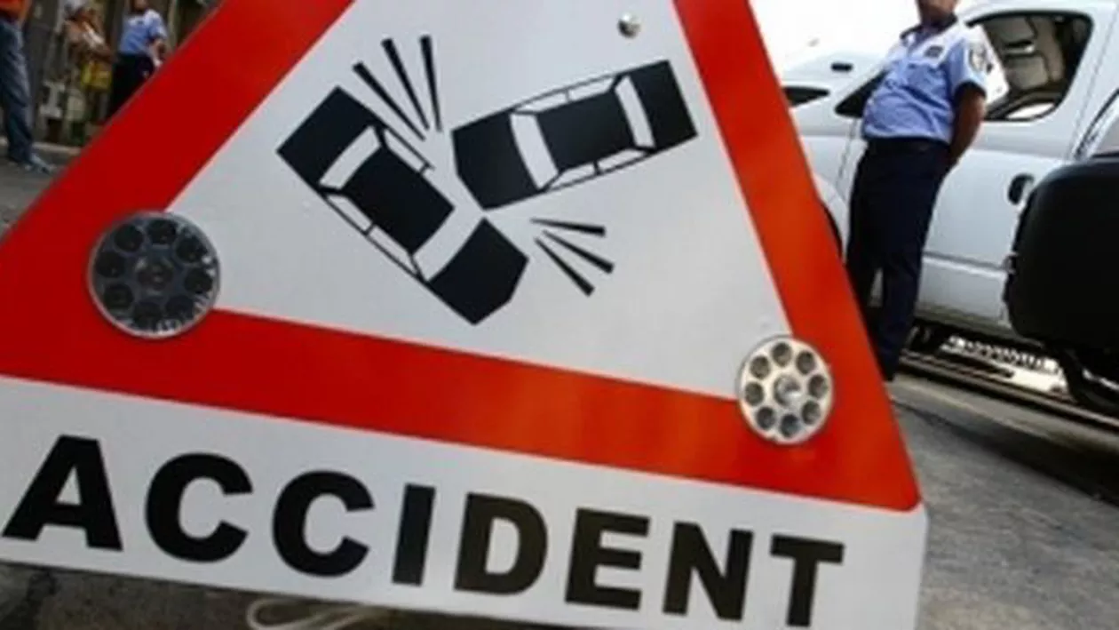 Arad: O femeie a murit și alte trei persoane au fost rănite după ce o autoutilitară s-a ciocnit cu o basculantă, pe DN 7