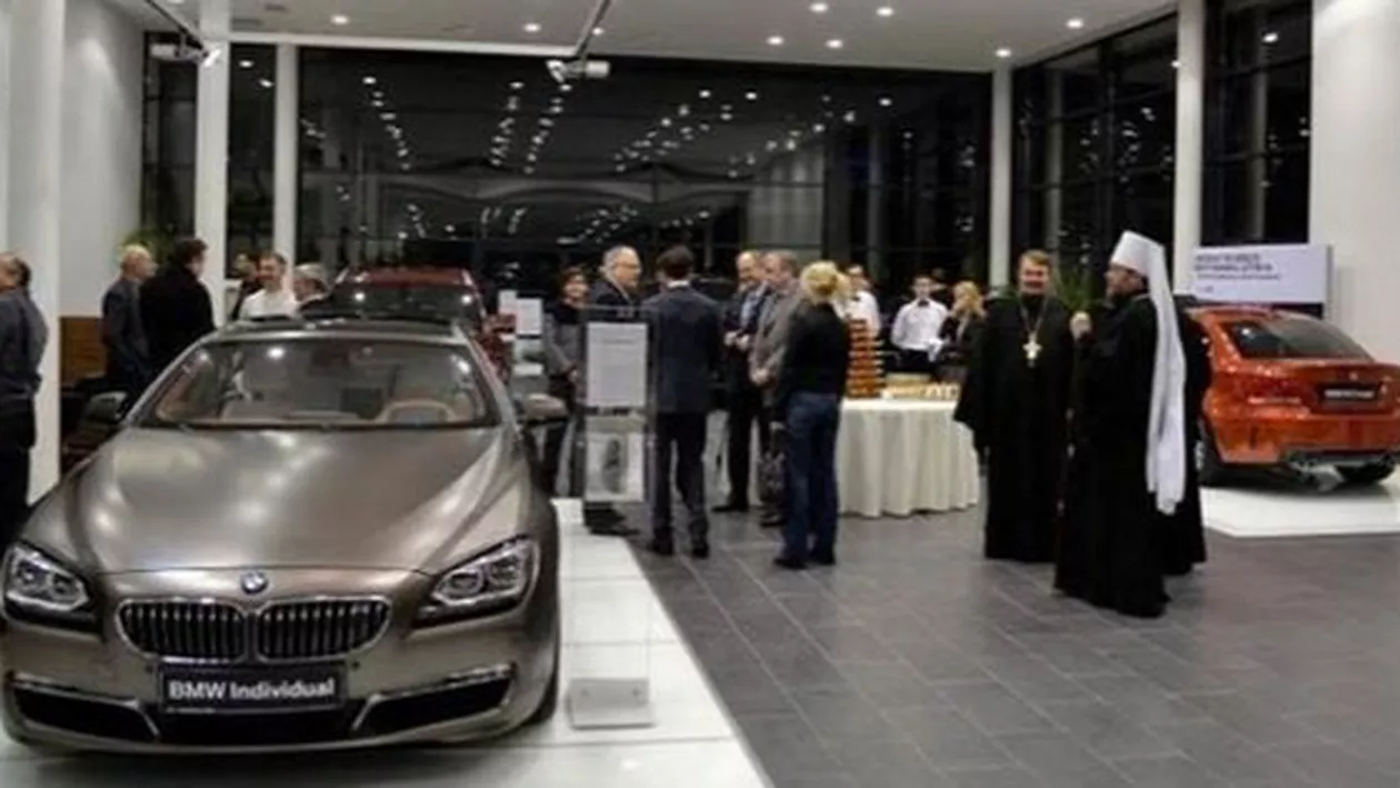 Dumnezeu „i-a încuviinţat” mitropolitului Vladimir un BMW 7: Bolidul costă aproximativ 100.000 de euro