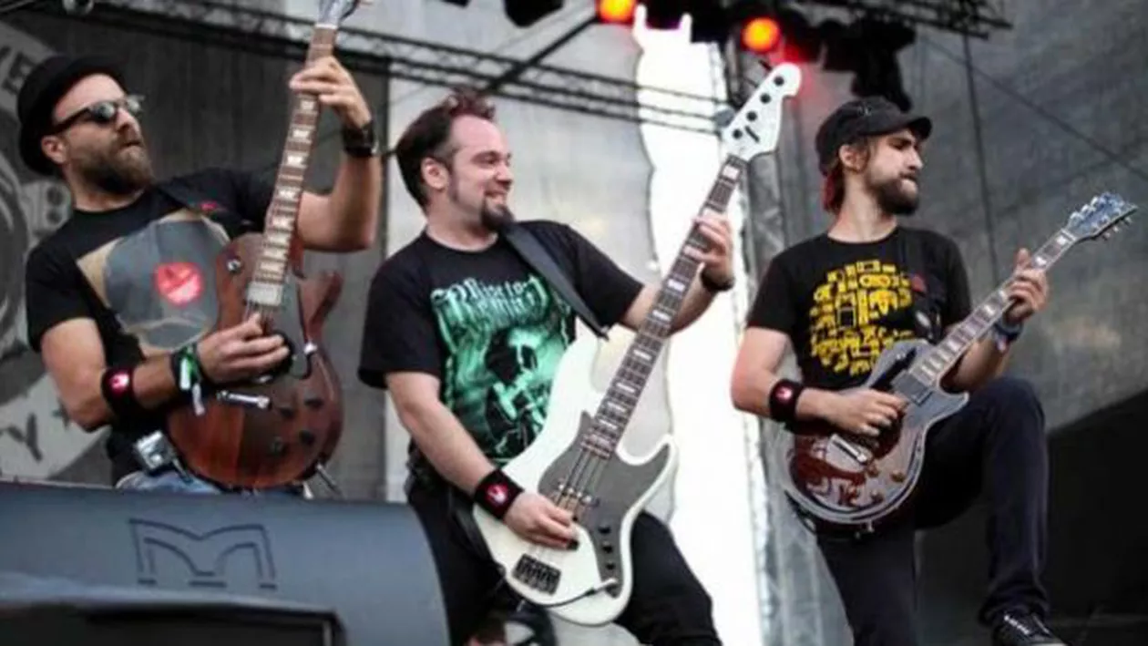 Cei doi chitariști ai trupei "Goodbye to Gravity" au murit în incendiul de la Colectiv. Solistul se află în stare gravă