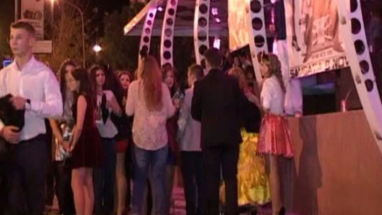 După incendiul din Clubul Colectiv, balurile organizate de licee în cluburi au fost anulate de Inspectoratul Școlar