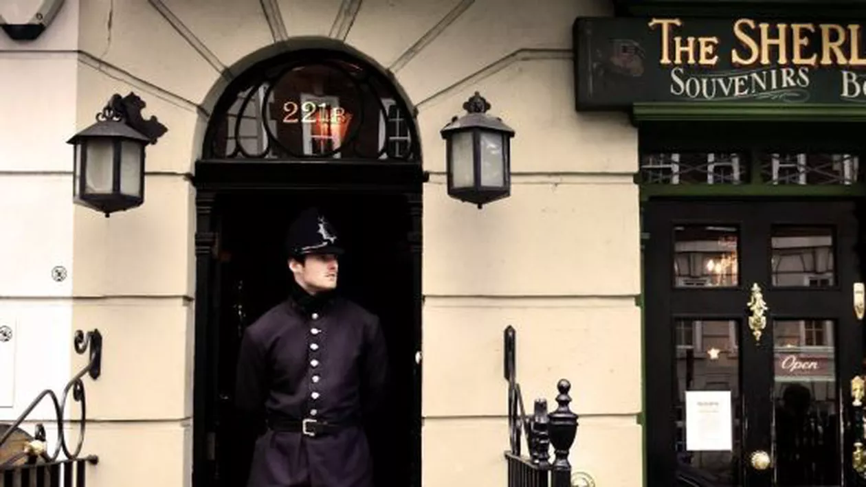 "London Unedited": O expoziție foto cu vânzare, "by Teodora Maftei", victimă a incendiului din clubul Colectiv. Donațiile vor fi utilizate pentru tratamentul fotojurnalistei (FOTO)