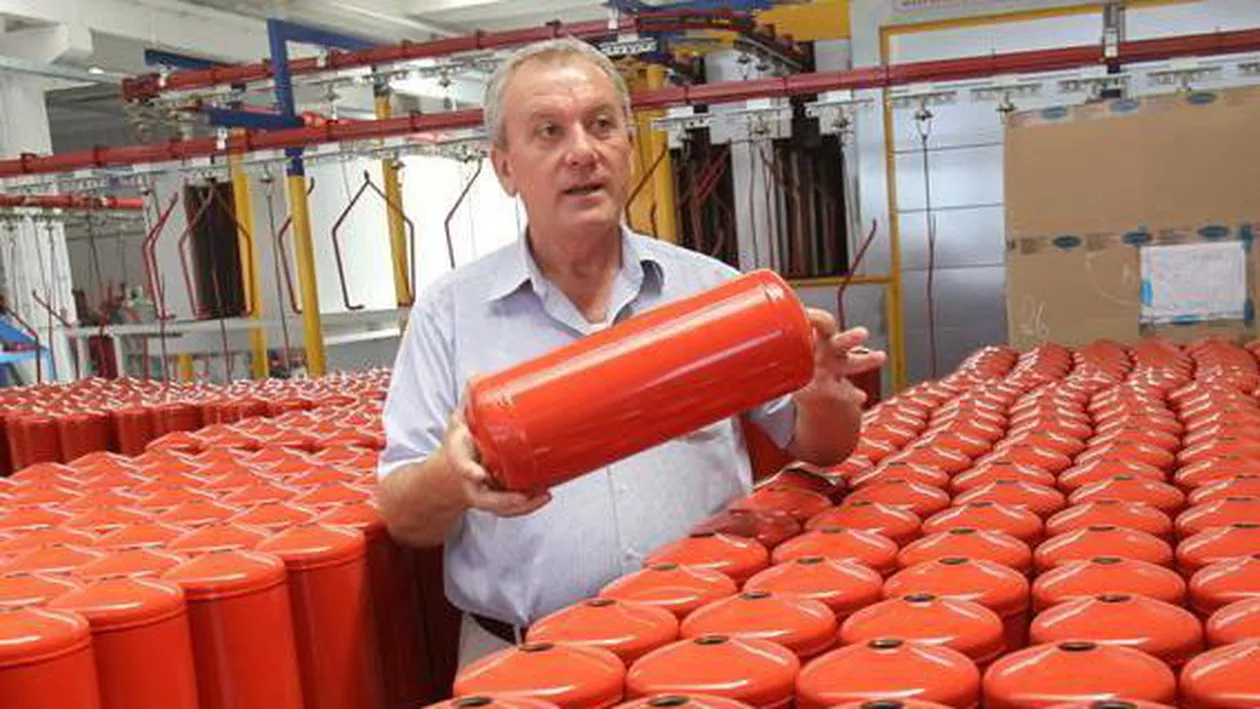 90% din stingătoare sunt de proastă calitate. Ţările dezvoltate au proprii producători pentru că standardele sunt înalte, iar românii le cumpără din China