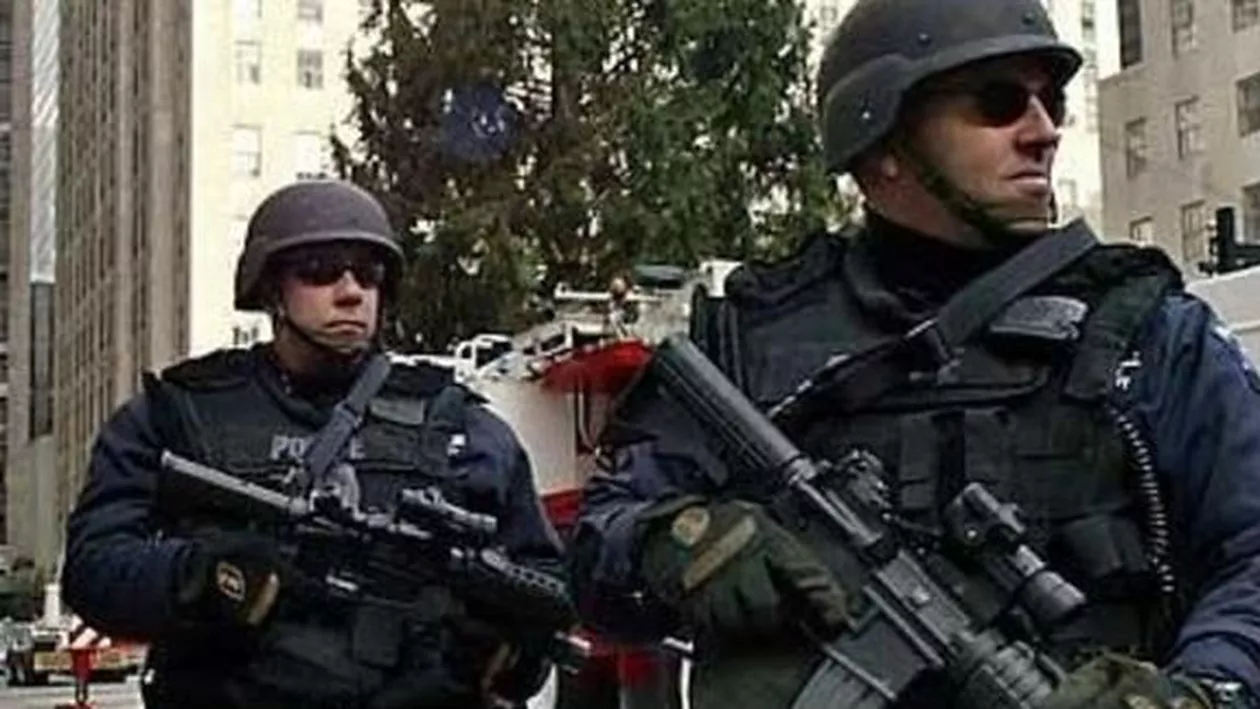 Canada: Circa 40 de instituții de învățământ, evacuate temporar în urma mai multor alerte cu bombă