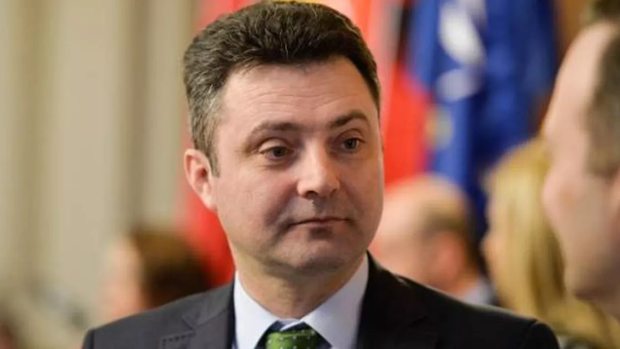 Tiberiu Nițu, în presa străină: Corupția afectează, în primul rând, administrația publică, în ceea ce privește numirile cu dedicație ca urmare a influenței politice