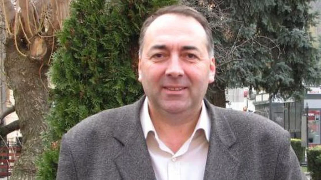 Primarul din Bran a fost reținut de procurori. Gheorghe Hermenean a fost prins în flagrant în timp ce primea 5.000 de lei mită