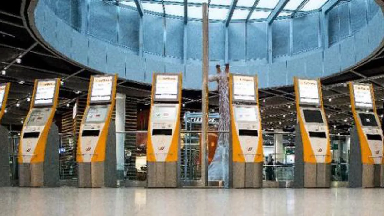 Lufthansa a anulat vineri 290 de zboruri, din cauza grevei