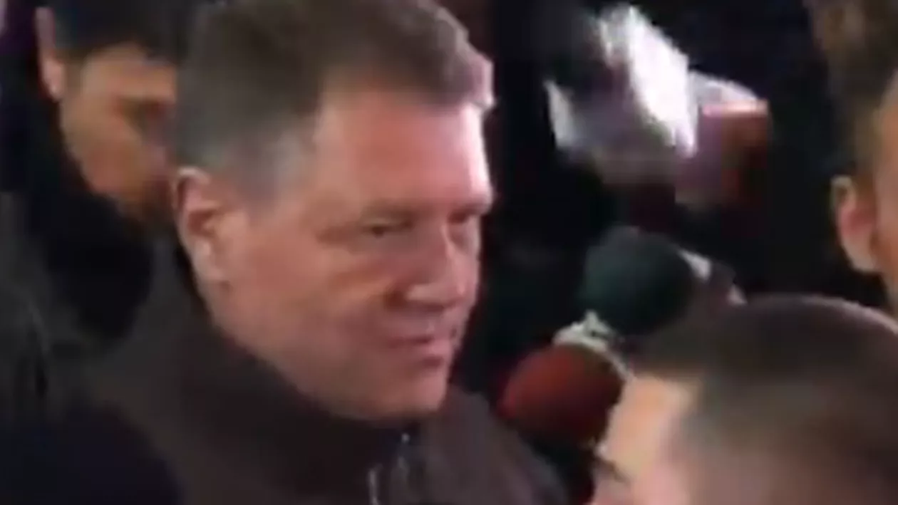 Klaus Iohannis, în Piața Universității: Fără partide nu se poate! (VIDEO)