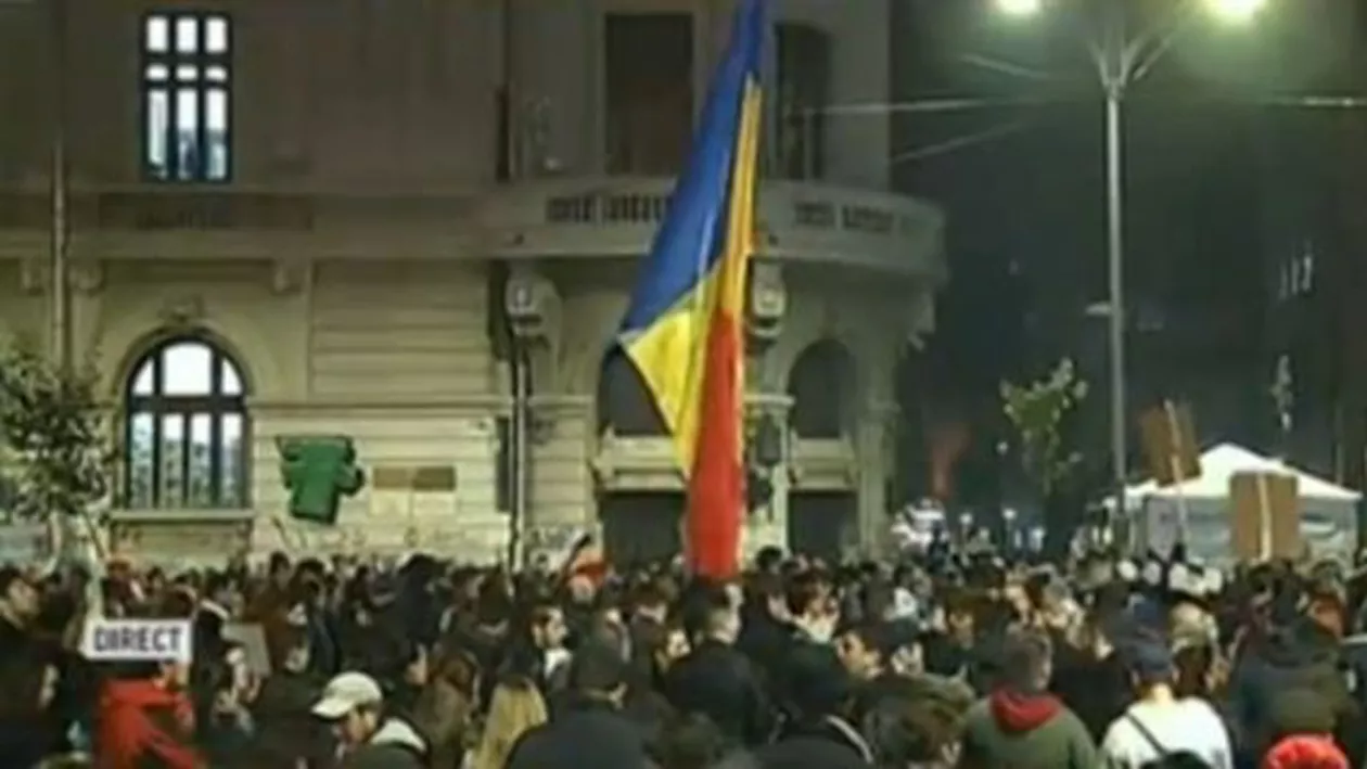 Sondaj privind revendicările protestatarilor din Piața Universității: 19% dintre cei  intervievaţi consideră corupţia ca principala problemă a României, iar 10% dezaprobă clasa politică actuală