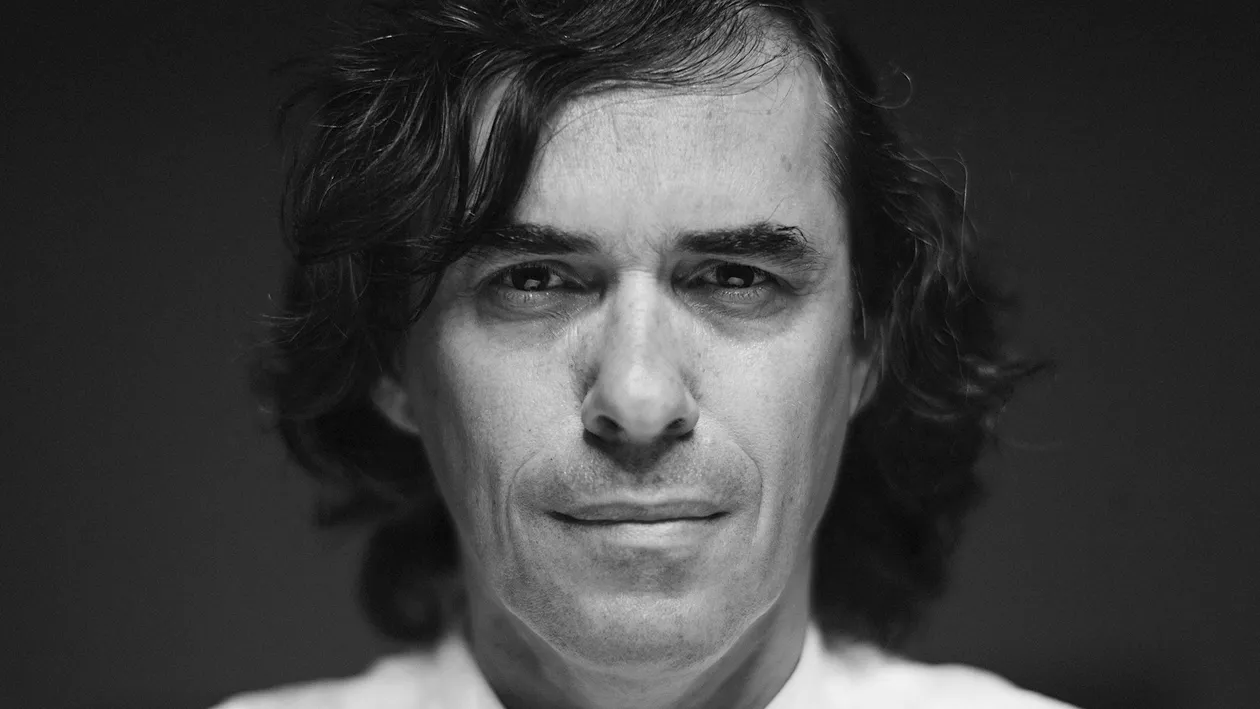 Mircea Cărtărescu: Între revendicările străzii, una mi se pare foarte importantă - controlul societății asupra audiovizialului