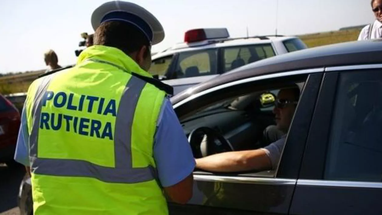 Șofer prins cu 229 de km/h pe Autostrada A2. Polițiștii l-au amendat și i-au reținut permisul