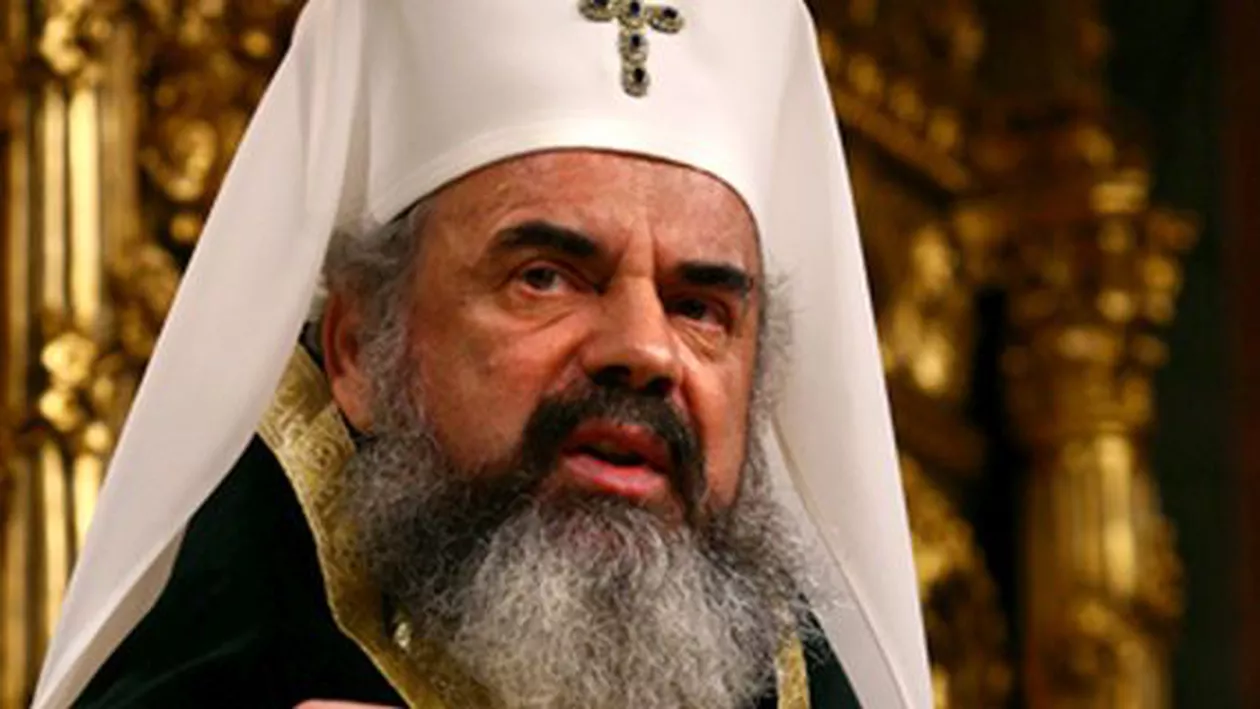 Patriarhul Daniel, după atacurile de la Paris: Ne rugăm pentru victimele cumplitelor atentate teroriste