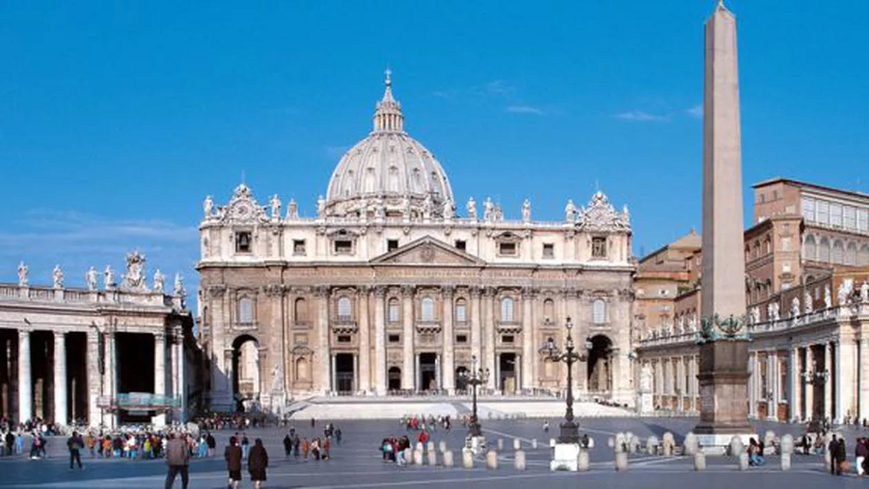 Vaticanul, reacție după tragicele evenimentele petrecute în Paris: Acesta este un atac la pacea întregii umanităţi şi necesită un răspuns decisiv şi susţinut din partea noastră, a tuturor