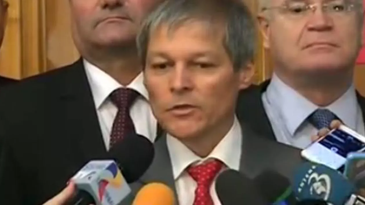 Dacian Cioloș: Revizuirea Constituției nu e o prioritate a programului de guvernare (VIDEO)