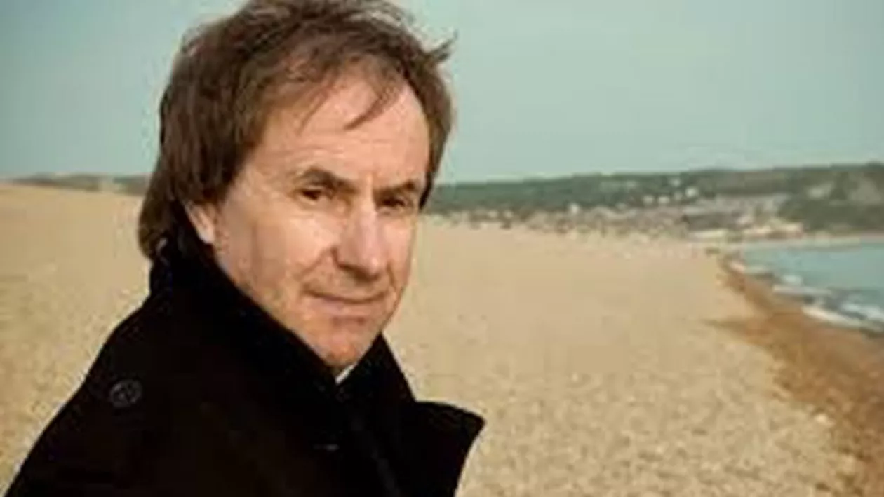 Cântărețul Chris de Burgh, mesaj de condoleanțe pentru familiile victimelor din Colectiv și încurajări pentru răniții aflați în spitale