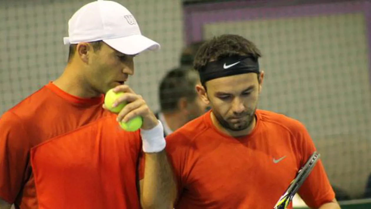 Cei doi români, Tecău și Mergea se mai pot întâlni doar în finală. Tecău și Rojer, în semifinale cu frații Bryan