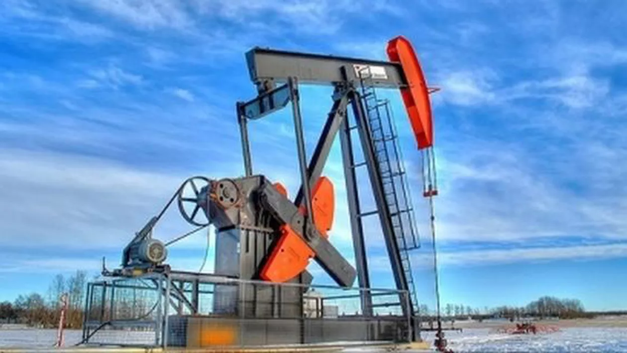 Prețul petrolului a crescut după ce Turcia a doborât un avion la granița cu Siria