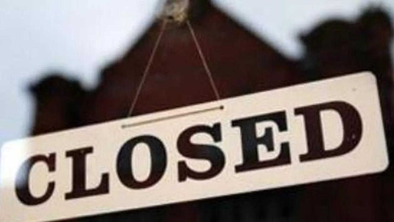 Poșta Română și băncile, închise luni și marți. Autobuzele RATB vor circula după programul obișnuit al unei zile de duminică