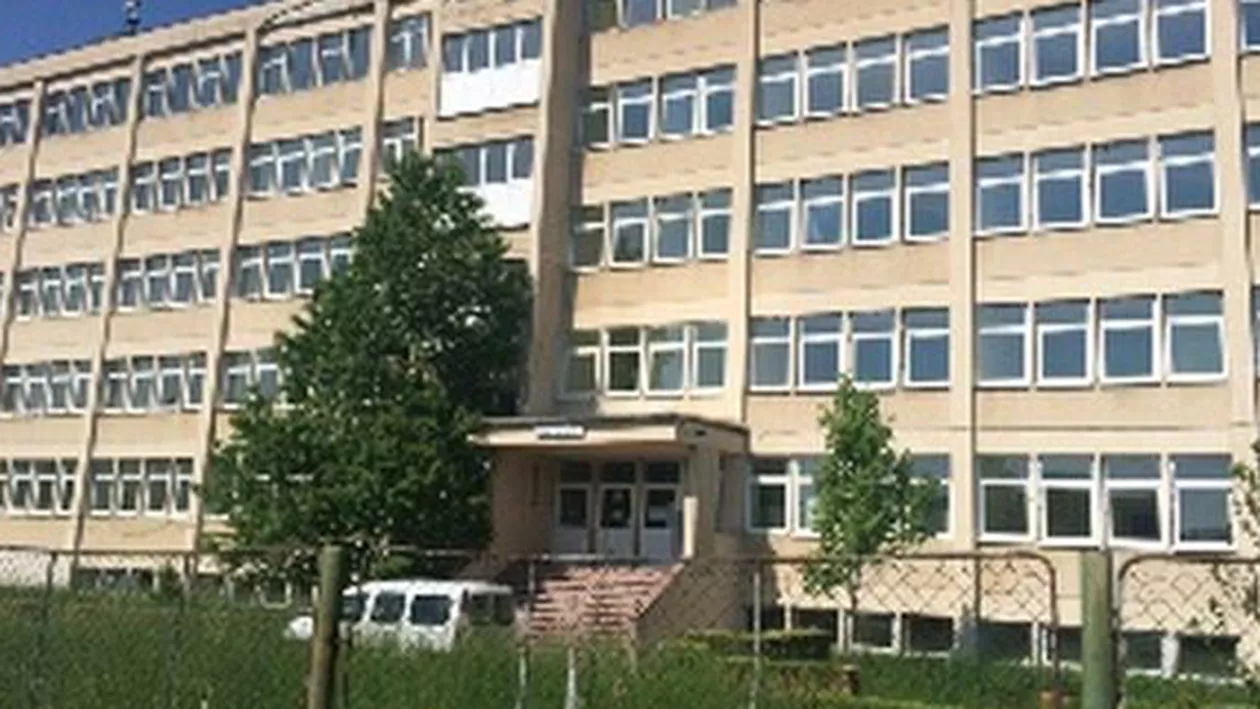 Criză de medici la spitalul din Făgăraș: Trei medici și-ar putea face rezidențiatul în unitate, deși sunt 12 posturi libere