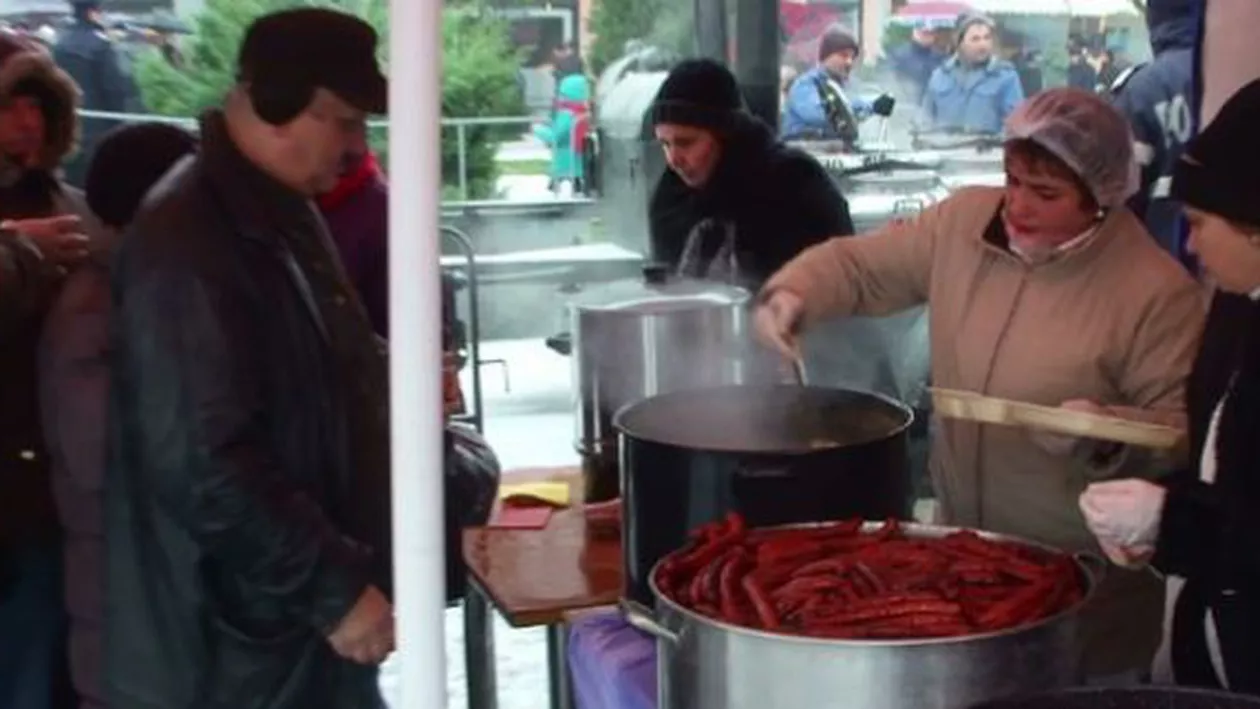 Slatina: Ziua Națională se va sărbători cu circa 2.000 de porții de fasole de cârnați, pe esplanadă