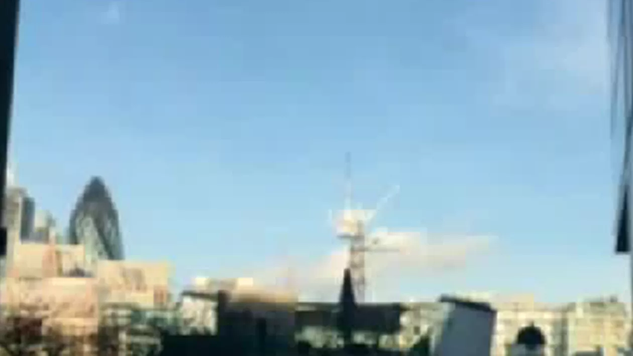 Alertă cu bombă în Marea Britanie. Un pachet suspect a fost descoperit în Londra