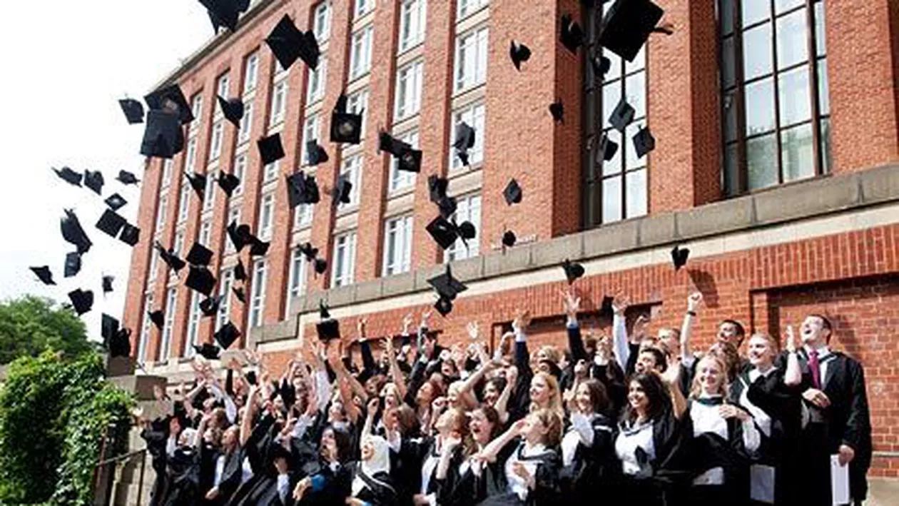 Cele mai bune orașe în care să studiezi în 2016: Paris, Melbourne, Tokyo