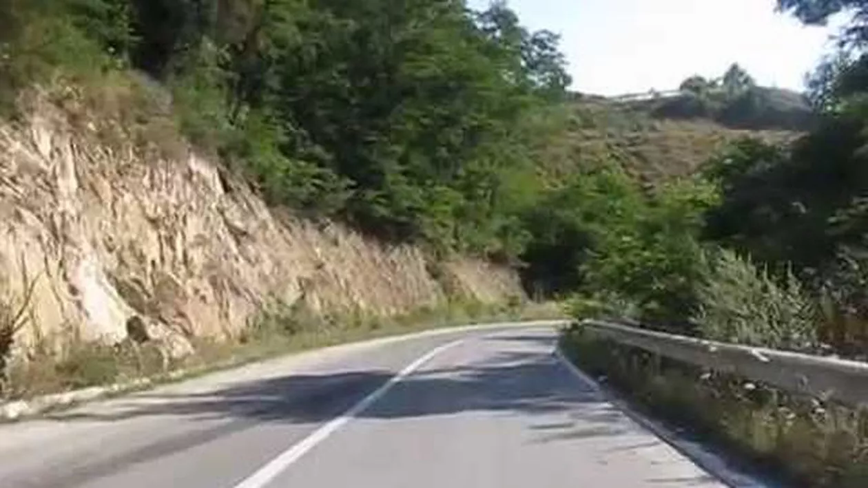 Sibiu: Un bărbat a murit electrocutat în timp ce lucra la drumul județean