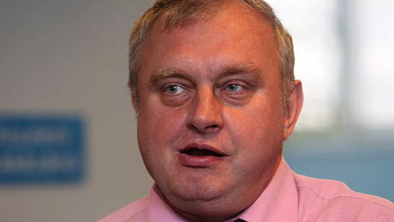 Europarlamentar ceh, arestat în Elveția pentru că a încercat să scoată de la bancă 350 de milioane de euro cu documente false (VIDEO)