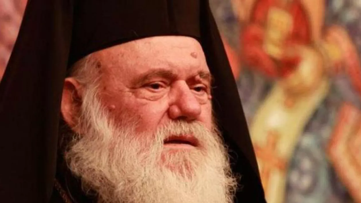 Arhiepiscopul Greciei: Balcanii vor deveni un butoi cu pulbere dacă refugiații rămân în regiune (VIDEO)