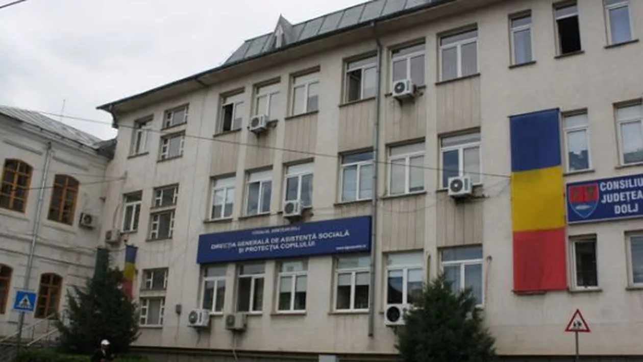 Anchetă internă la Direcția de Protecția Copilului Dolj, după ce doi adolescenți s-au sinucis