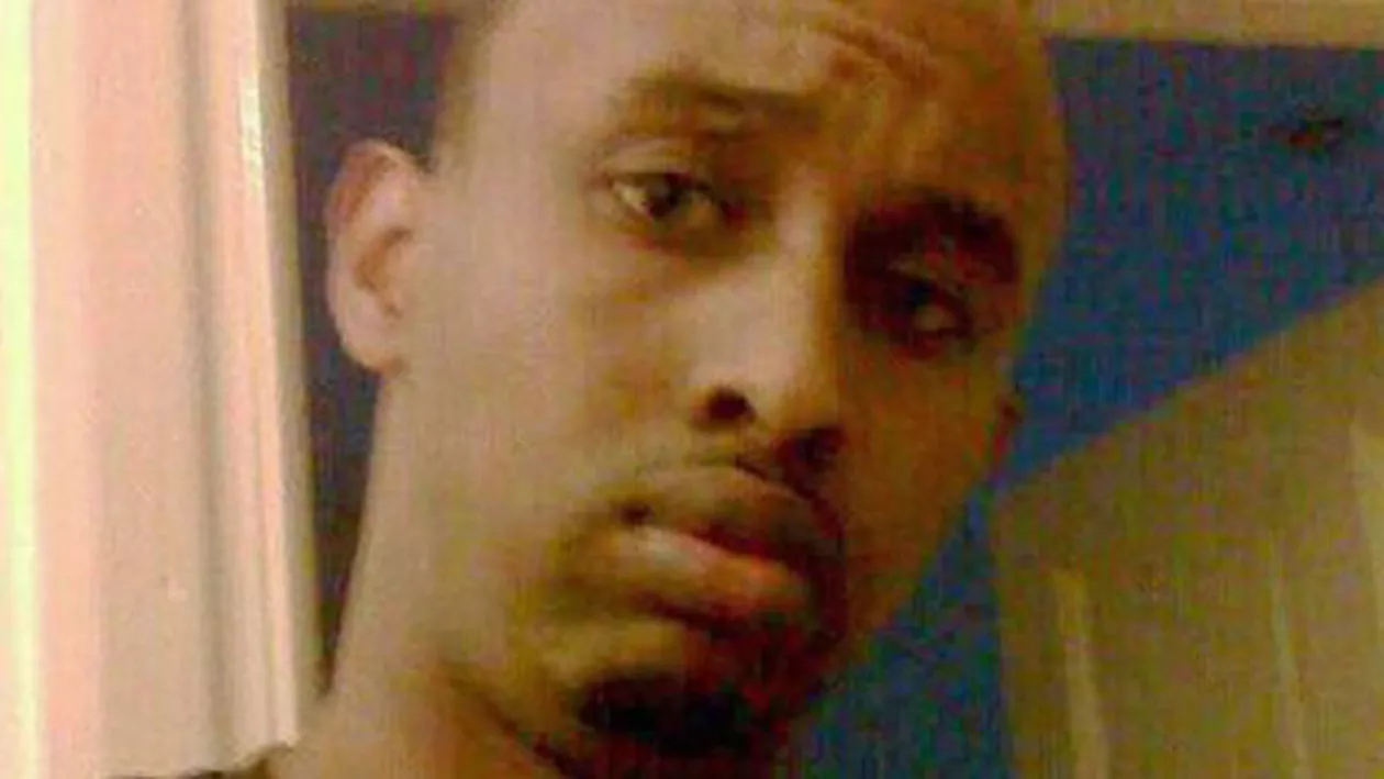 Londra: Imagini asociate Statului Islamic și atentatelor de la Paris au fost găsite în telefonul atacatorului de la metrou