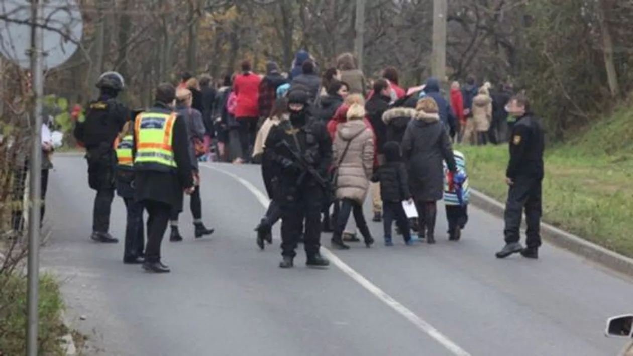 Budapesta: O școală britanică a fost evacuată în urma unei amenințări cu bombă (VIDEO)