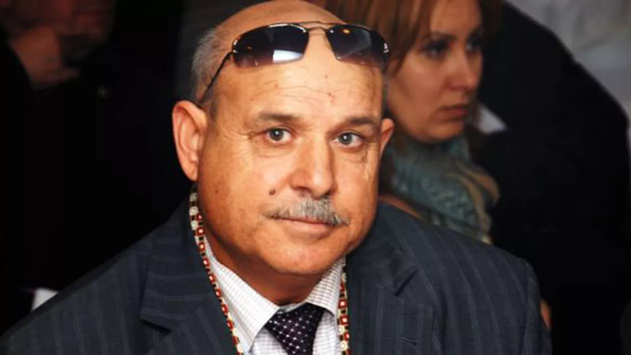 Bulibașa din Grajduri, reținut de procurorii DNA în timp ce primea 12.000 de euro de la o persoană căreia i-a promis că va interveni pentru eliberarea unui inculpat dintr-un dosar penal