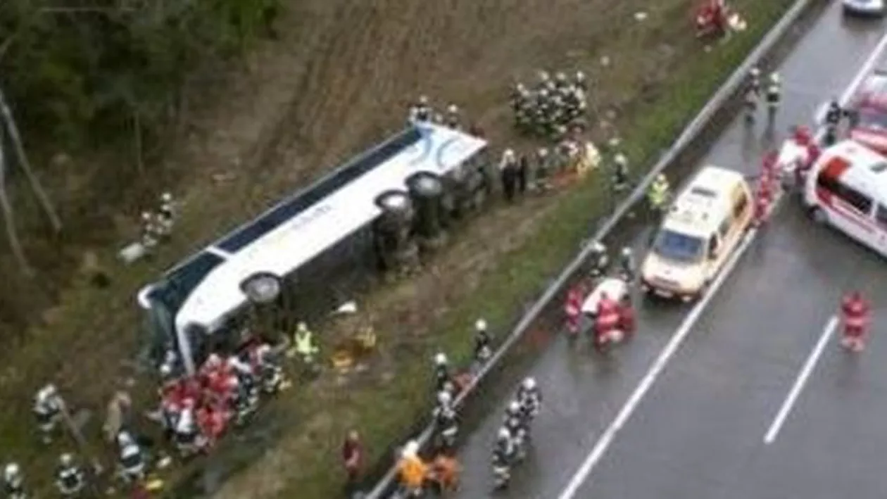 Argentina: Cel puțin 43 de jandarmi morți într-un accident de autocar