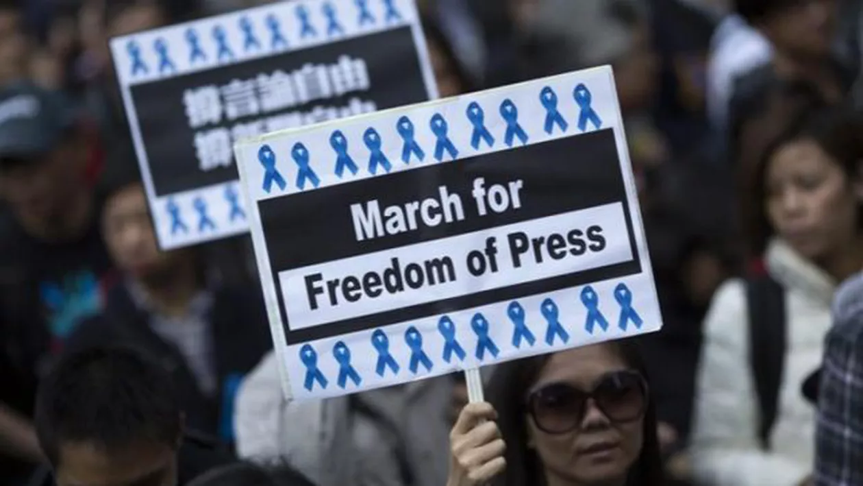 China și Egiptul conduc clasamentul țărilor care încarcerează jurnaliști