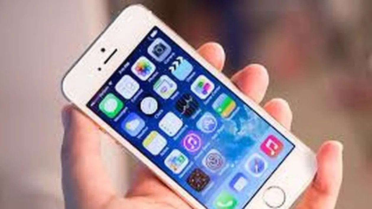 Vânzările iPhone ar putea să scadă cu 6% în perioada 2015-2016