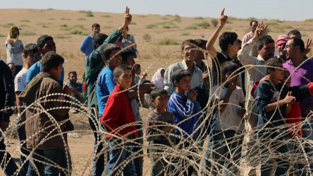 Jurnalist turc: Guvernul de la Ankara folosește valul de refugiați ca pe o carte în relația cu Uniunea Europeană. Conflictul din Siria a izbucnit în 2011. Timp de patru ani, nimeni nu a făcut nimic și deodată ceva s-a întâmplat