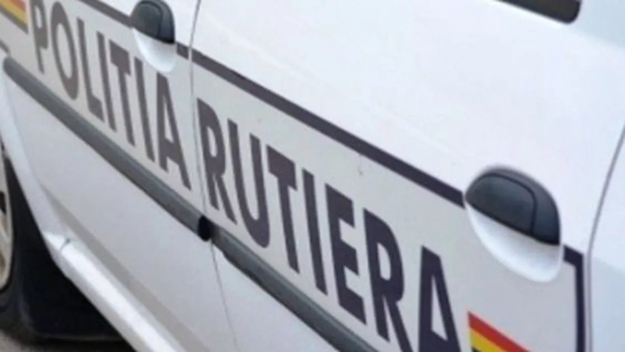 Drobeta Turnu Severin: Un polițist a fost mușcat de mână de soția unui șofer, oprit pentru că nu a respectat culoarea roșie a semaforului