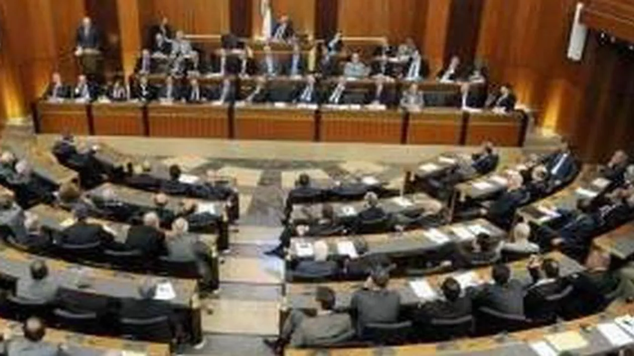 Liban: Parlamentul nu a reuşit nici pentru a 33-a oară să aleagă preşedintele ţării